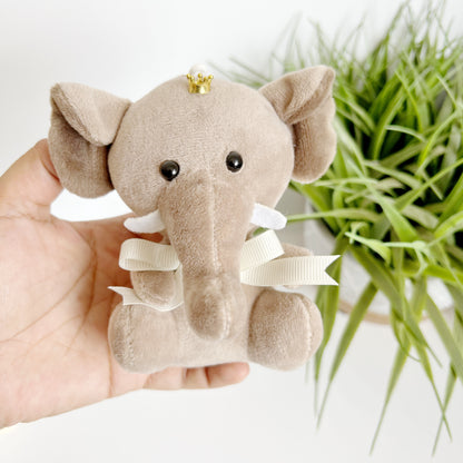 Elefante en peluche